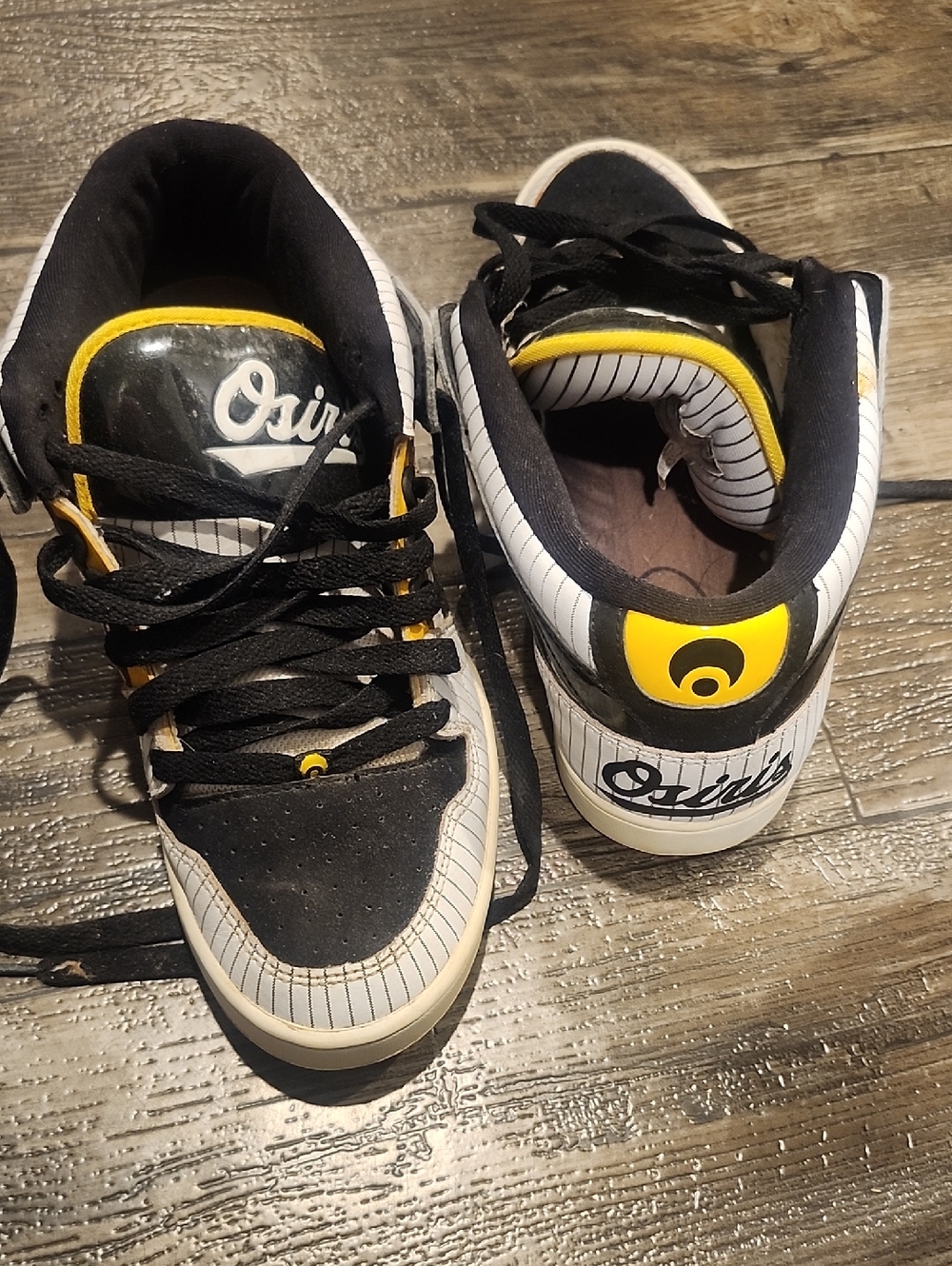 Osiris Black White Yellow Pinstripe Low-Top Skate Shoes